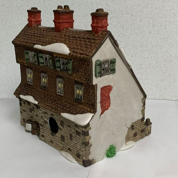 Dept 56 Wackford Squeers Boarding School Dickens Village Lighted Building - 1988 - Picture 9 of 11